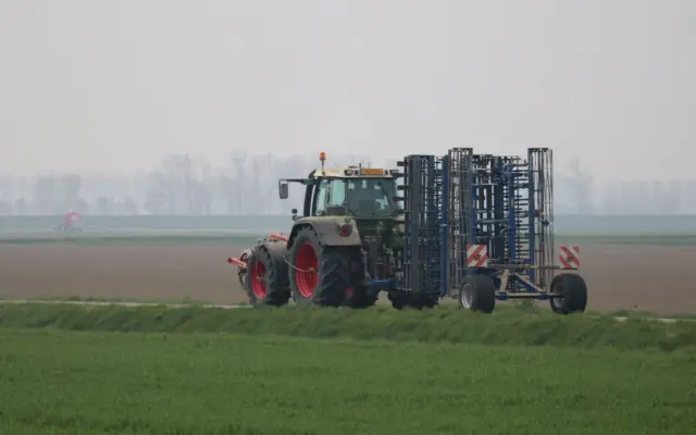 Finanțare DR-14 pentru micii fermieri
